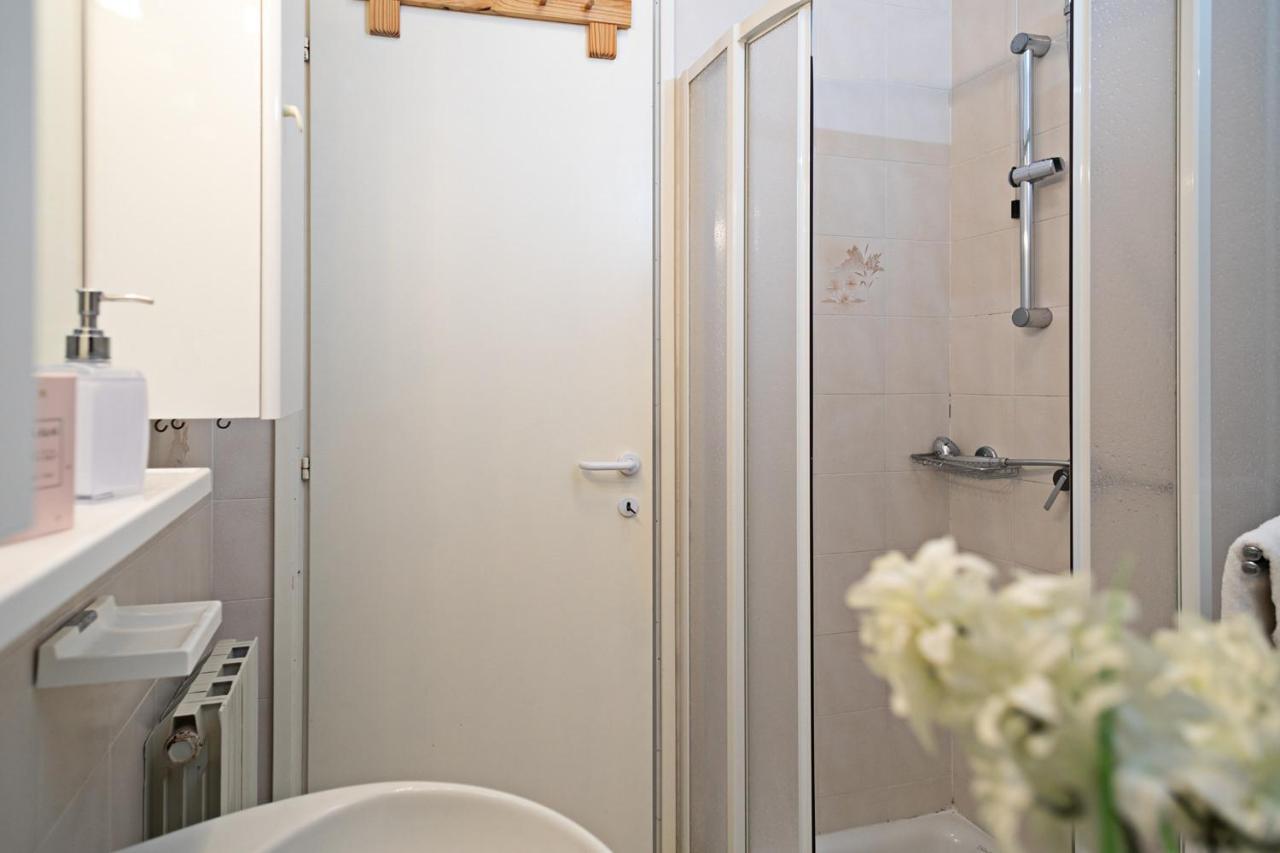 Apartment Ortensia - Regarda Travel Lazise Exterior foto